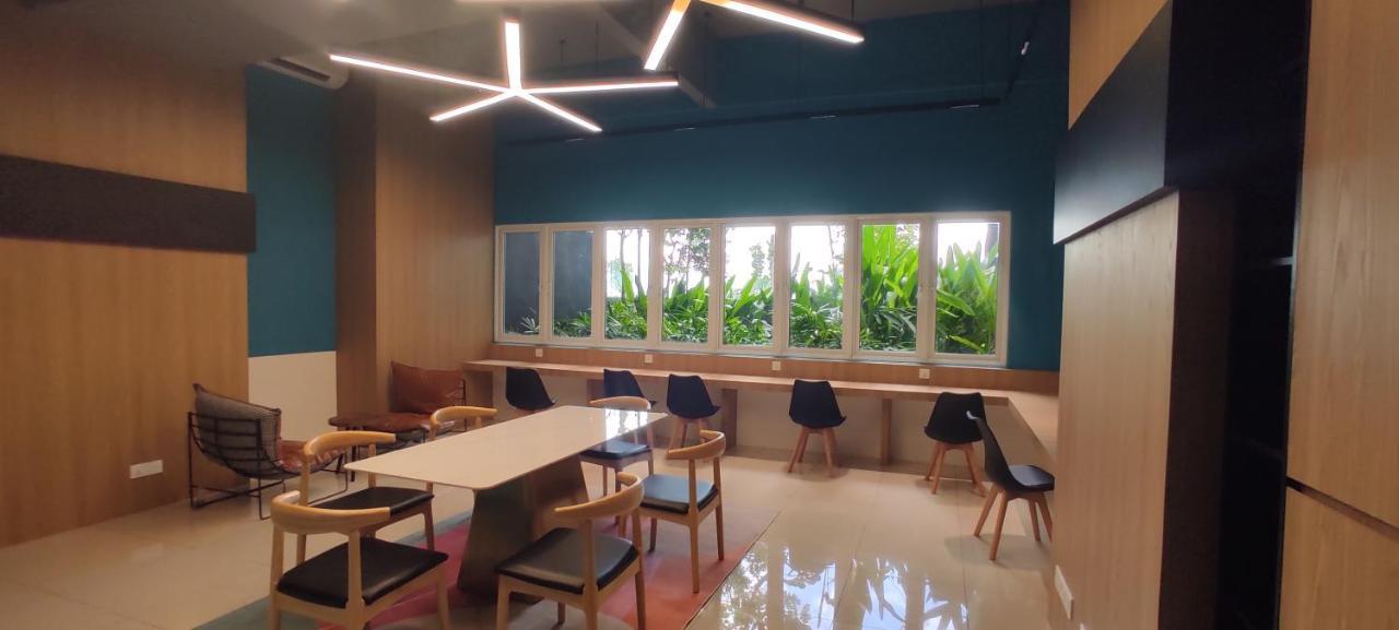 Infinite Seaview With Penang Bridge Suite With Sunrise Up To 11 Person Bayan Lepas Esterno foto