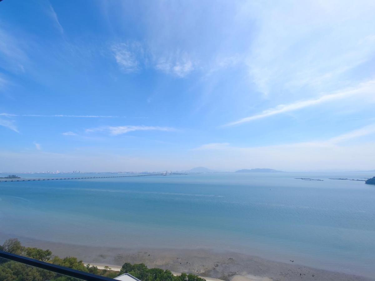 Infinite Seaview With Penang Bridge Suite With Sunrise Up To 11 Person Bayan Lepas Esterno foto